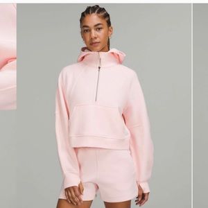 Lululemon light pink halfzip scuba -xs/s